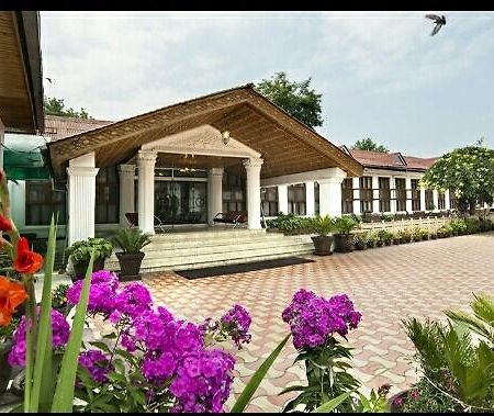 Jamal Resorts Srīnagar Buitenkant foto